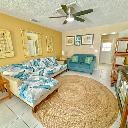 Villa Saltwater Retreat Of Redington Shores